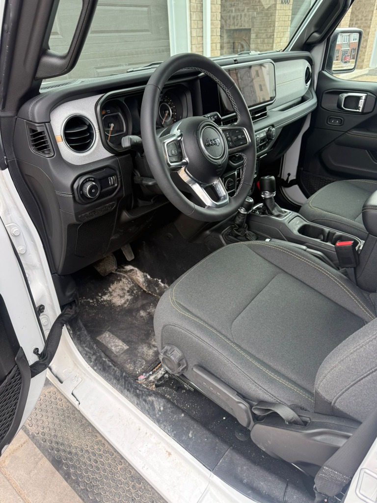 Dirty Jeep Wrangler interior before detailing